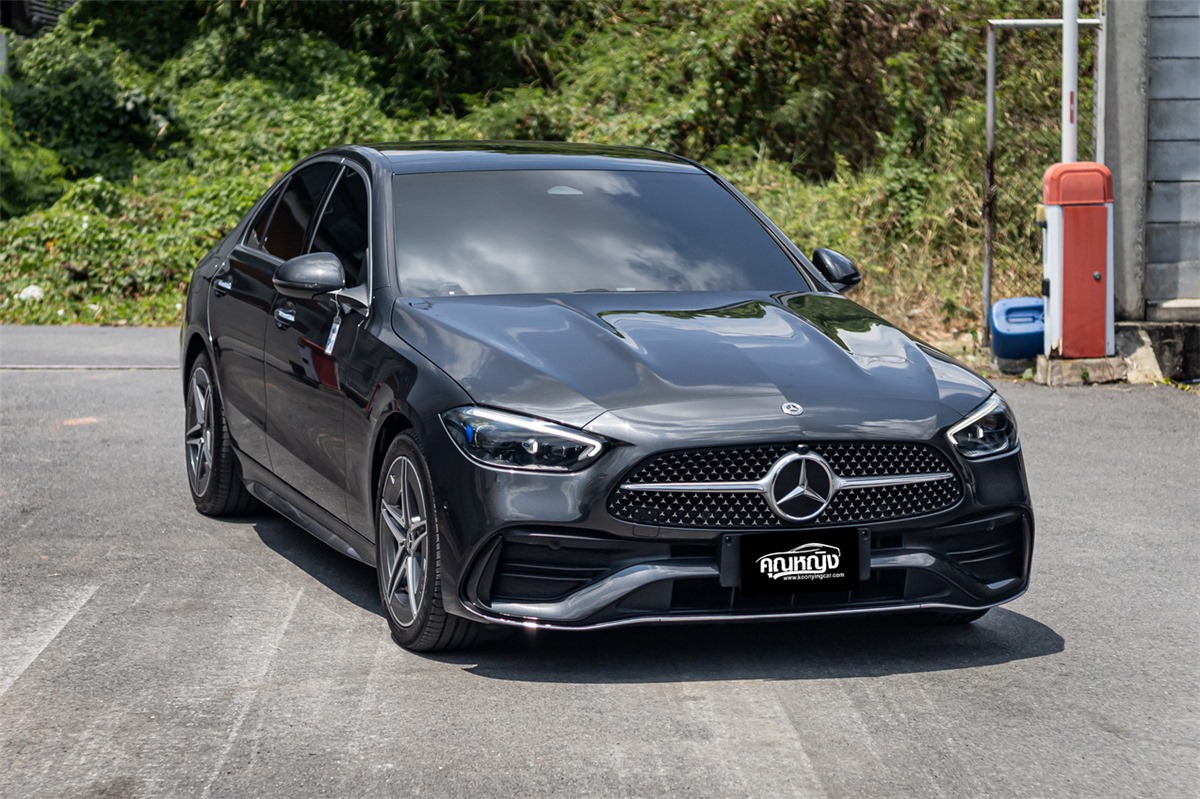 MERCEDES-BENZ