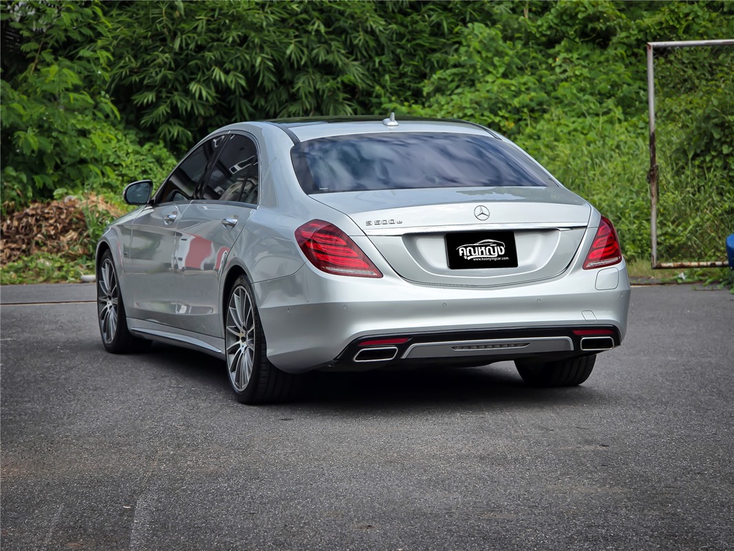 MERCEDES-BENZ