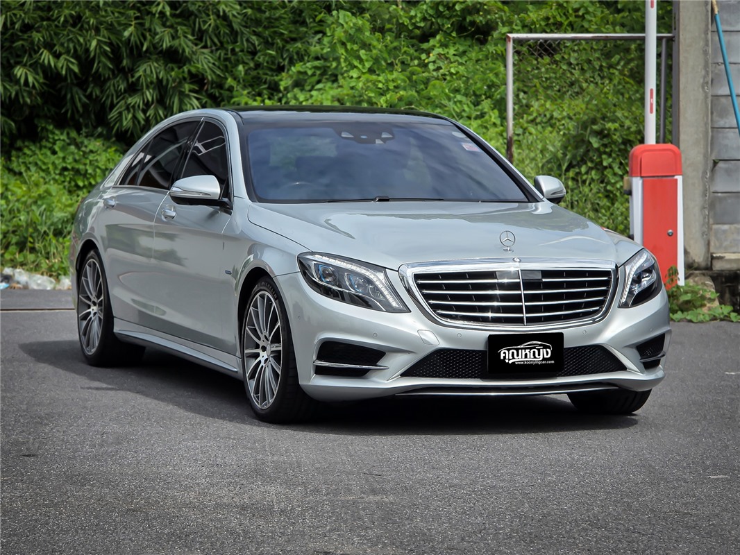 MERCEDES-BENZ