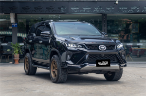 TOYOTA Fortuner ปี 18-21 2.4 Legender 4WD